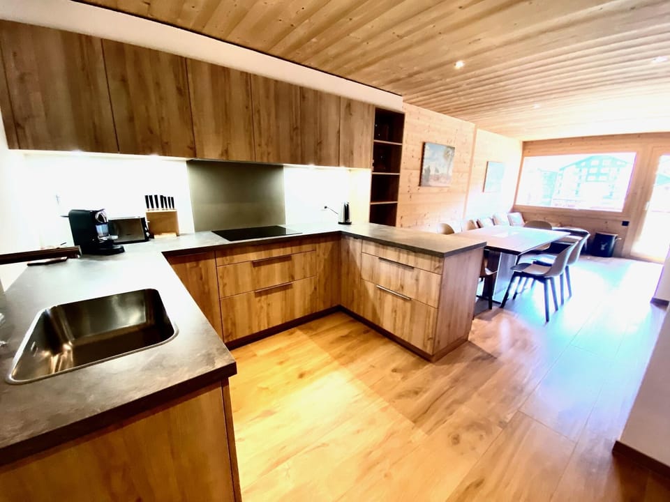Chalet Neuf, Morgins (1209)