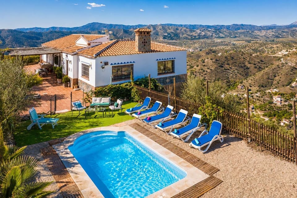 Beautiful villa with private pool and terrace