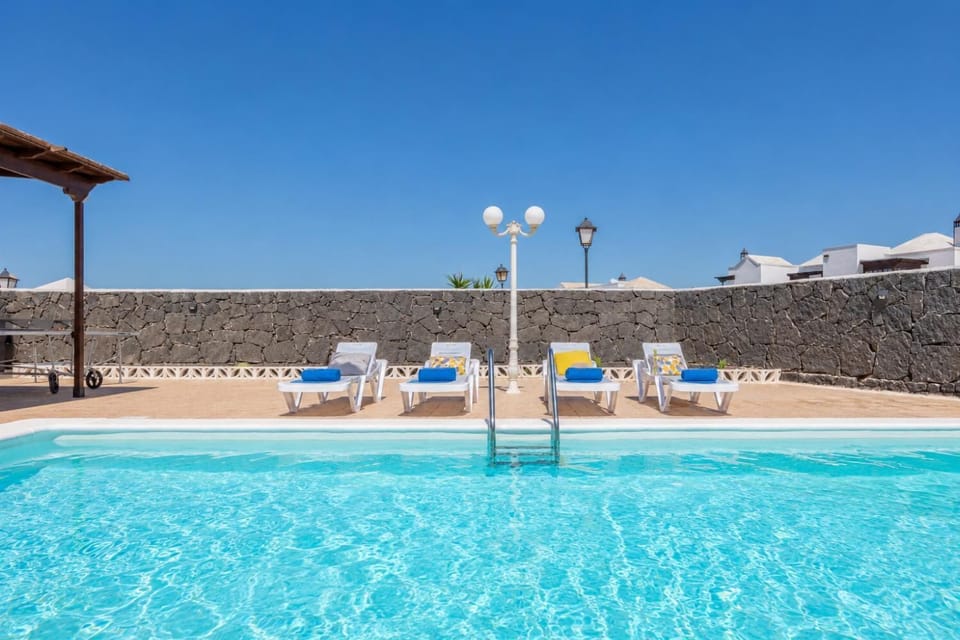 Private pool and terrace
