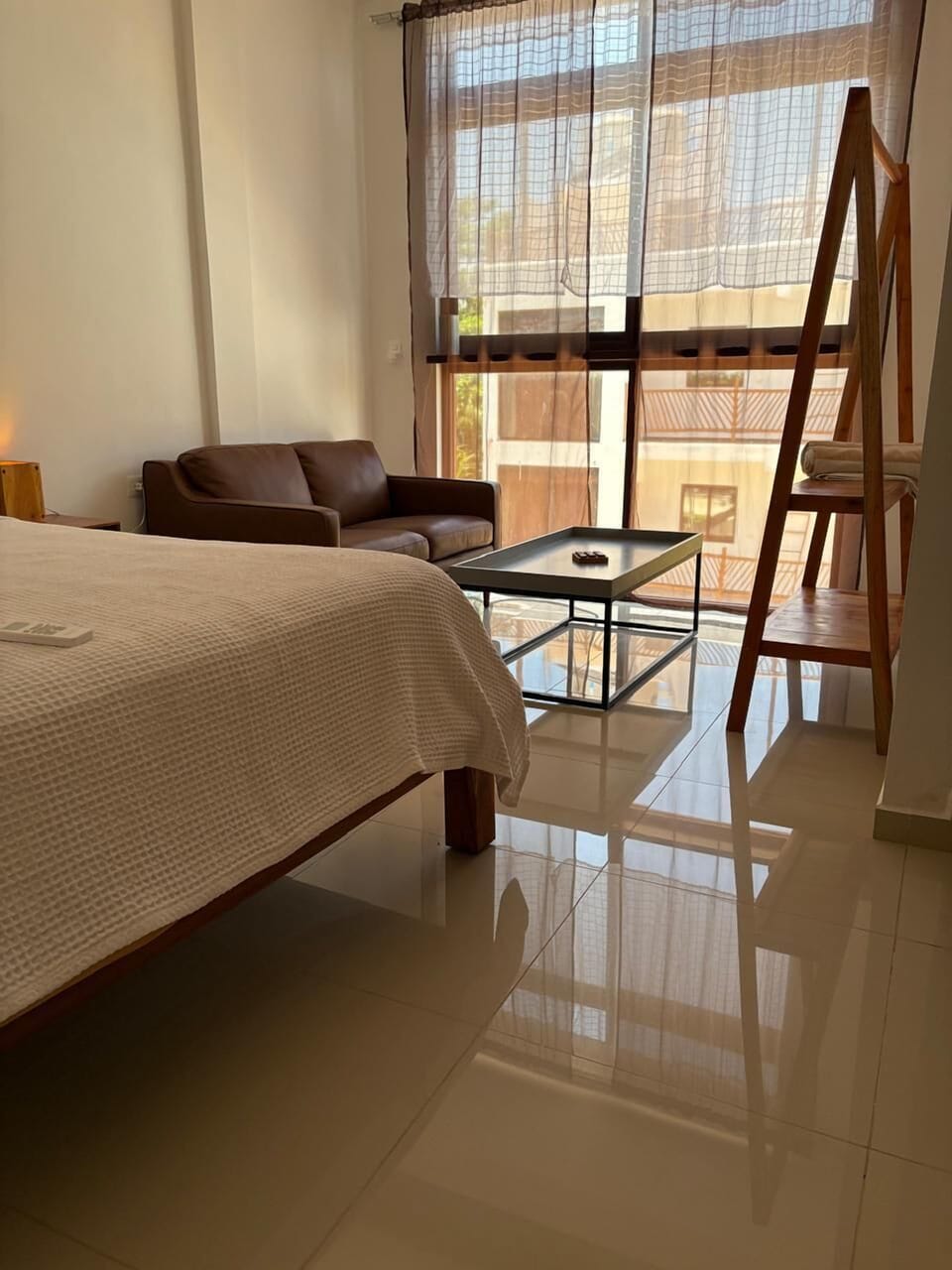 In-room safe, soundproofing, free WiFi, bed sheets