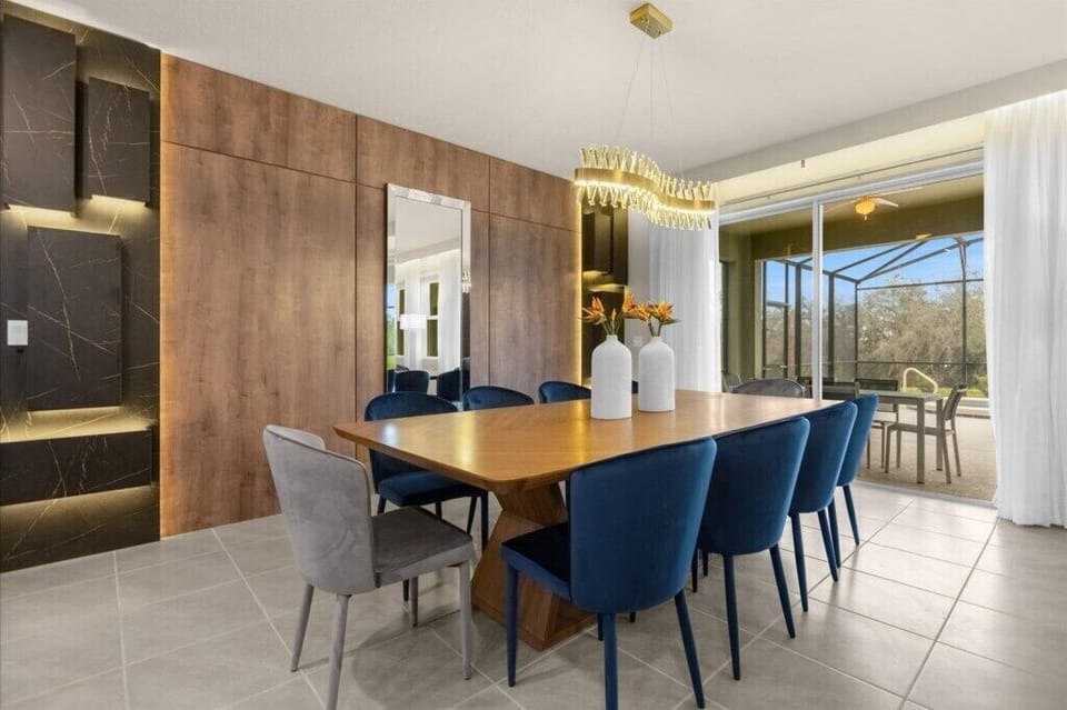 7700 Oakmoss Loop 4.jpg