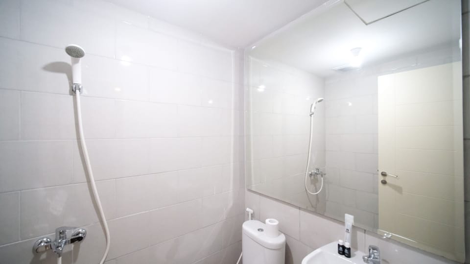 Compact And Homey 2Br At Benson Supermall Mansion Apartment Apartment in Surabaya
