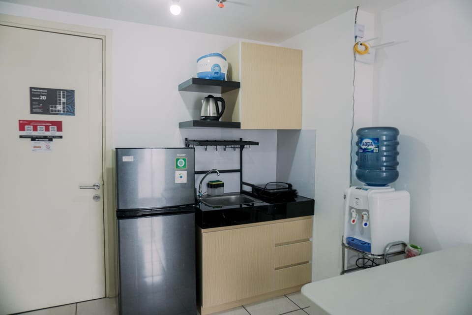 Apartment | Private kitchen | Full-size fridge, stovetop