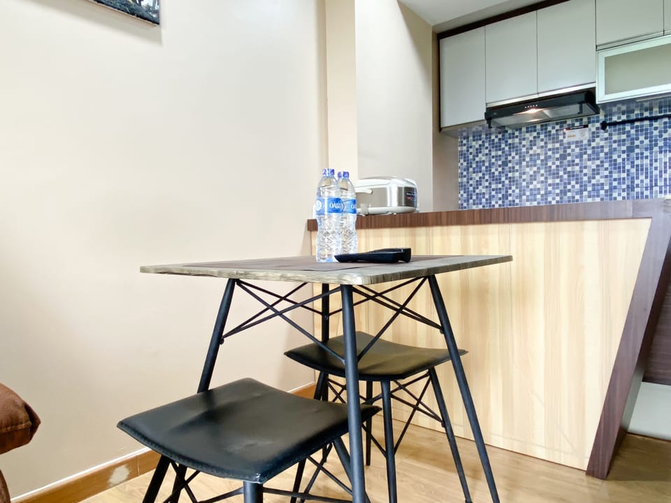 Apartment | Private kitchen | Full-size fridge, stovetop