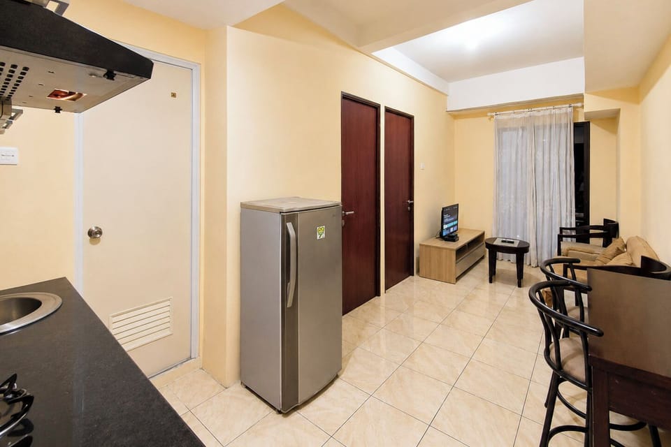 Apartment | Private kitchen | Full-size fridge, stovetop