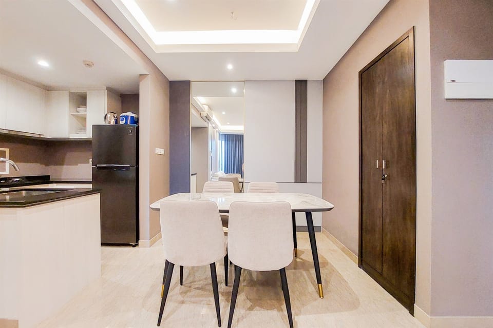 Apartment | Private kitchen | Full-size fridge, stovetop