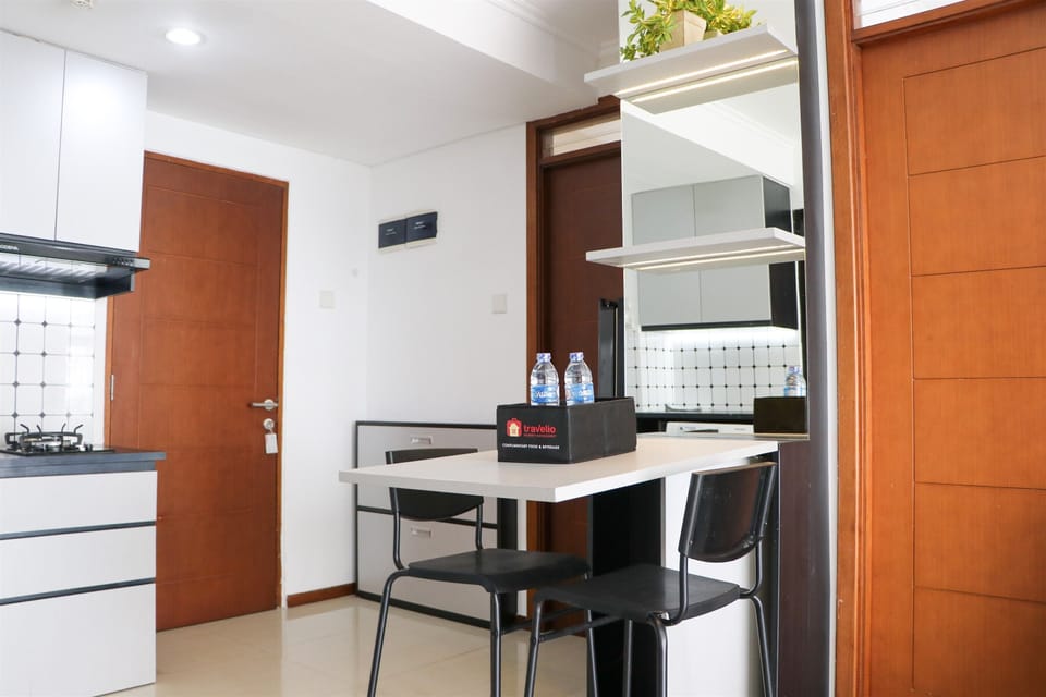 Apartment | Private kitchen | Full-size fridge, stovetop