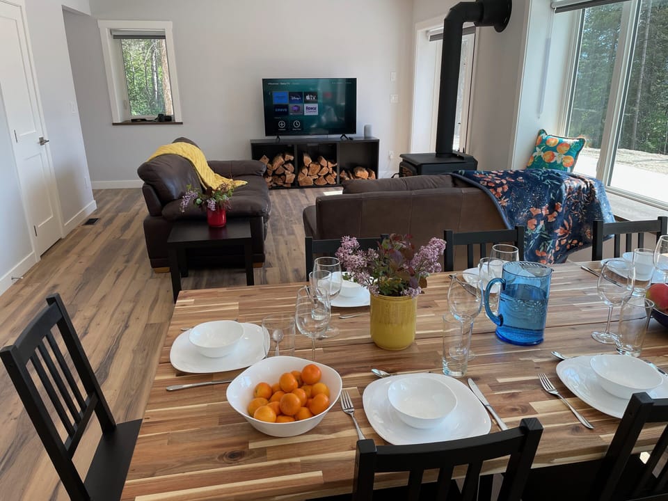 Monashee dining table & living room