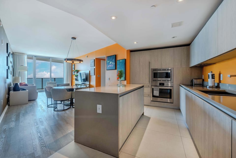 Condo, Multiple Beds, Balcony, Ocean View (Oceanview Luxury Kaleidoscope) | Private kitchen | Fridge, microwave, oven, stovetop