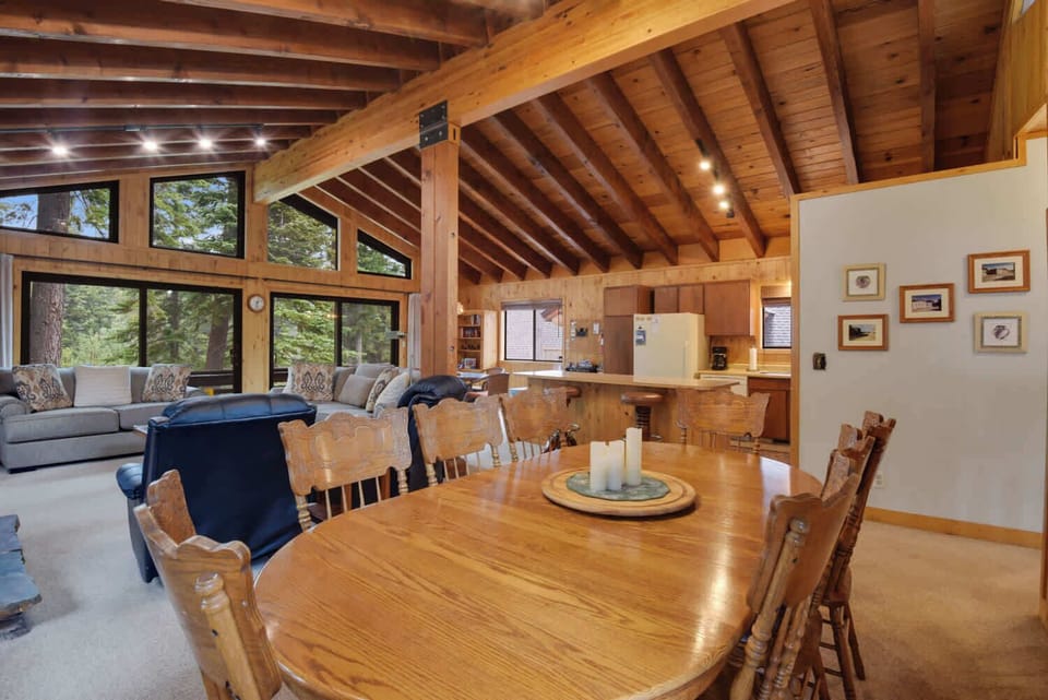 House, Multiple Beds, Balcony, Mountain View (McKinney Manor) | Interior