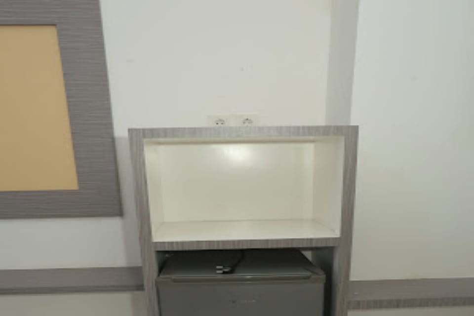 Deluxe Double Room | Desk, free WiFi, bed sheets