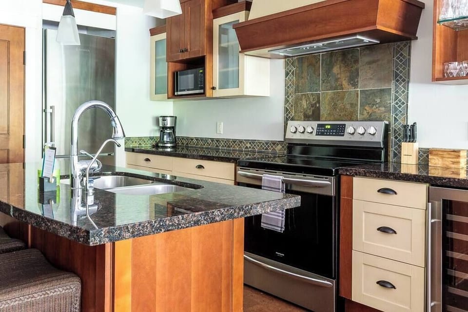 Cook, dine, and unwind in this well-appointed kitchen.