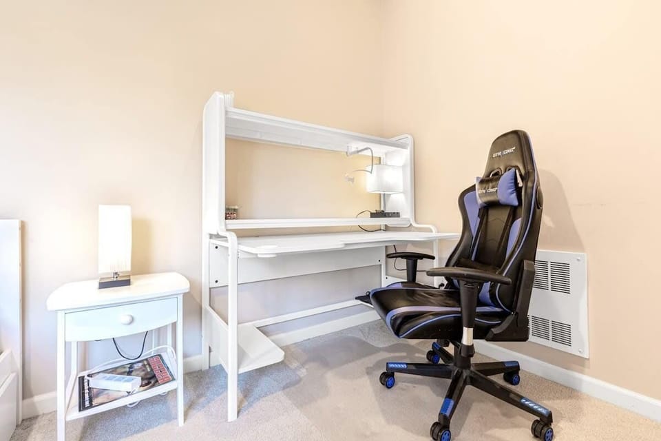 We also prepare an office desk for you to work from home