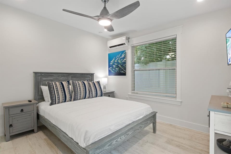Patio-Connected KING Bedroom: Features direct access to the outdoor area, providing guests with the opportunity to enjoy fresh air and peaceful moments with ease.