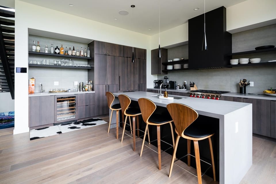 Townhome, 5 Bedrooms | Private kitchen | Coffee/tea maker