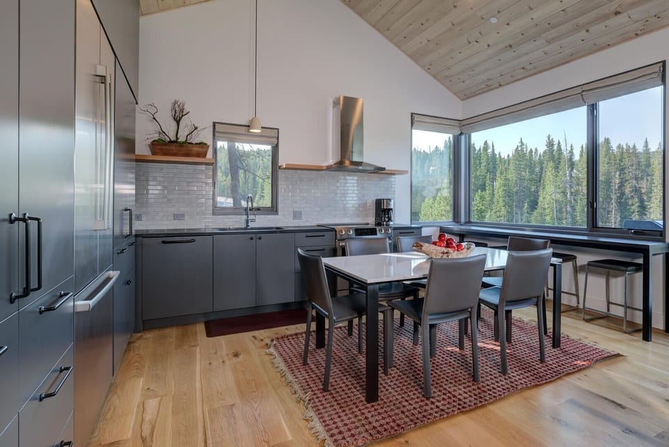 House, 3 Bedrooms | Private kitchen | Coffee/tea maker