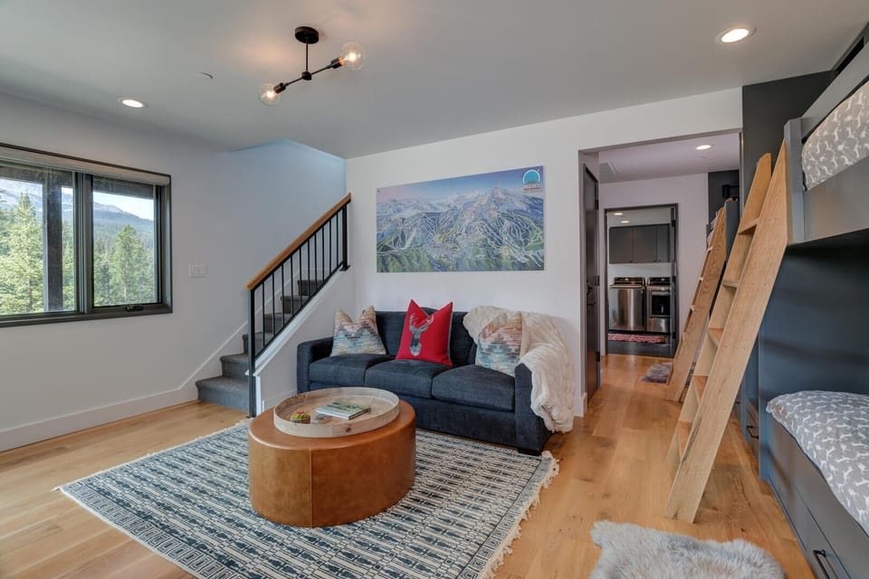 House, 3 Bedrooms | Living area
