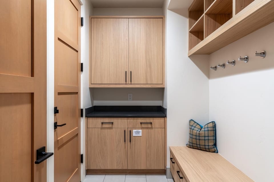 House, 6 Bedrooms | Private kitchen | Coffee/tea maker