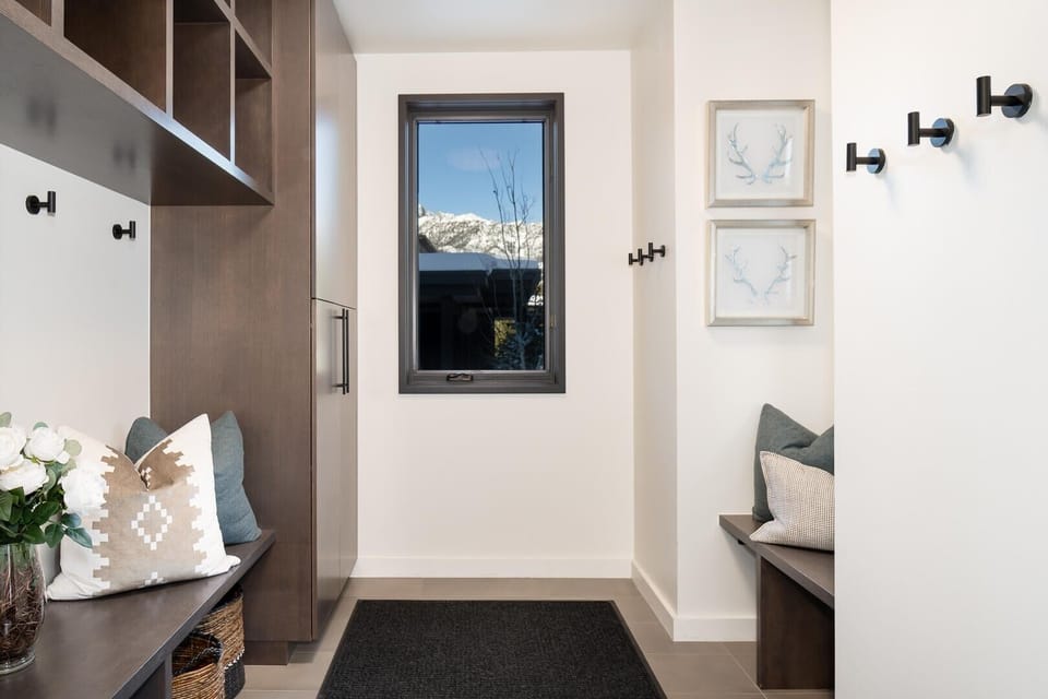 Townhome, 5 Bedrooms | Interior