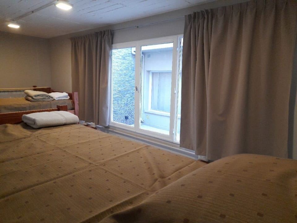 Premium bedding, down comforters, individually furnished