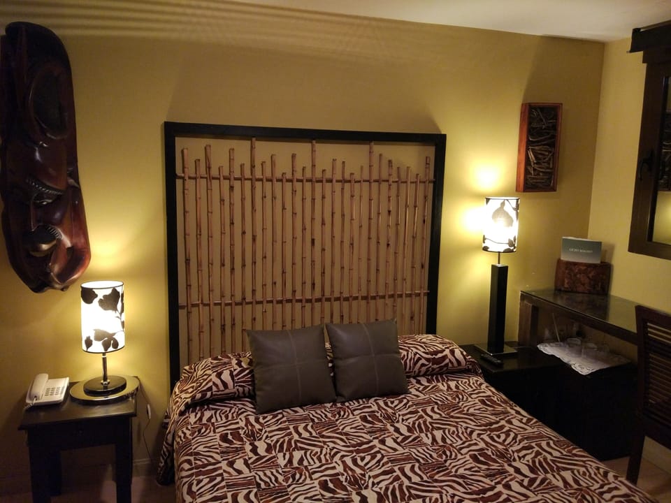Deluxe Room, 1 Queen Bed | Free WiFi