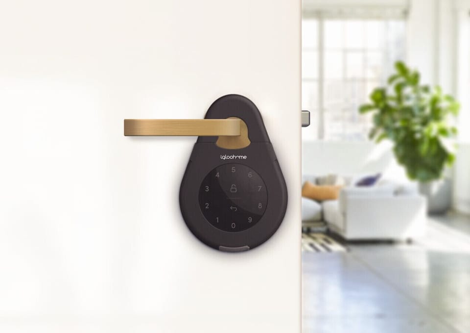 Easy 24 hour access with our smart lockbox