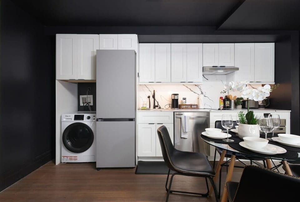 Fully stocked kitchen with dining area for all your cooking needs.