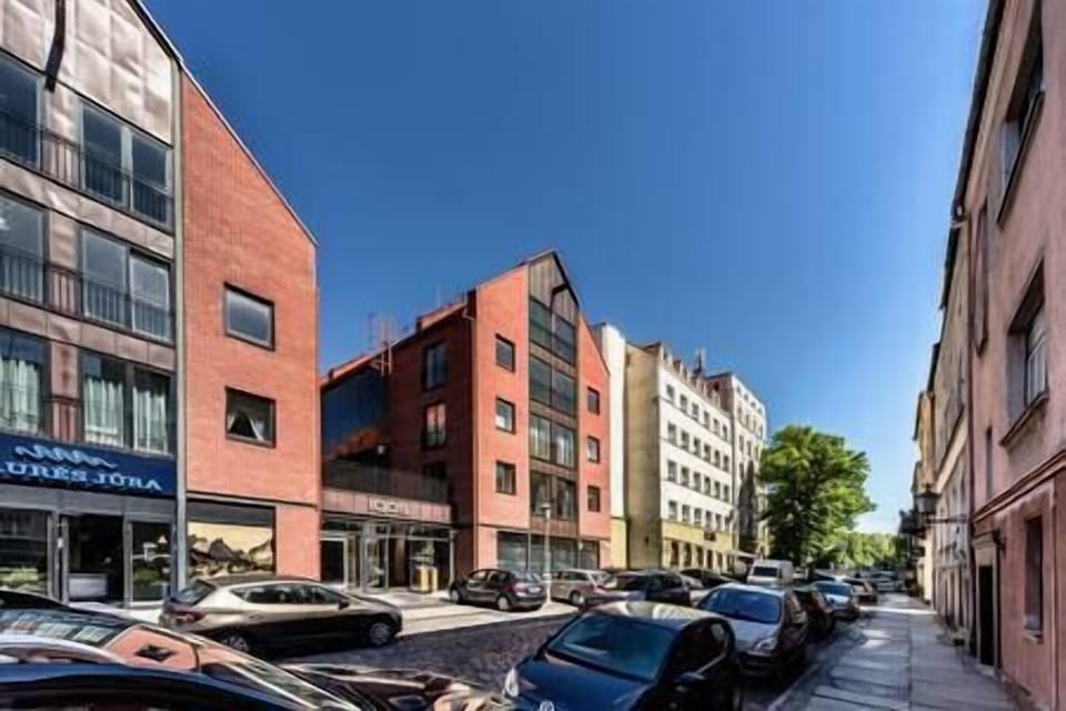 cd3b8b78-84ea-4923-926c-b15f803fd349