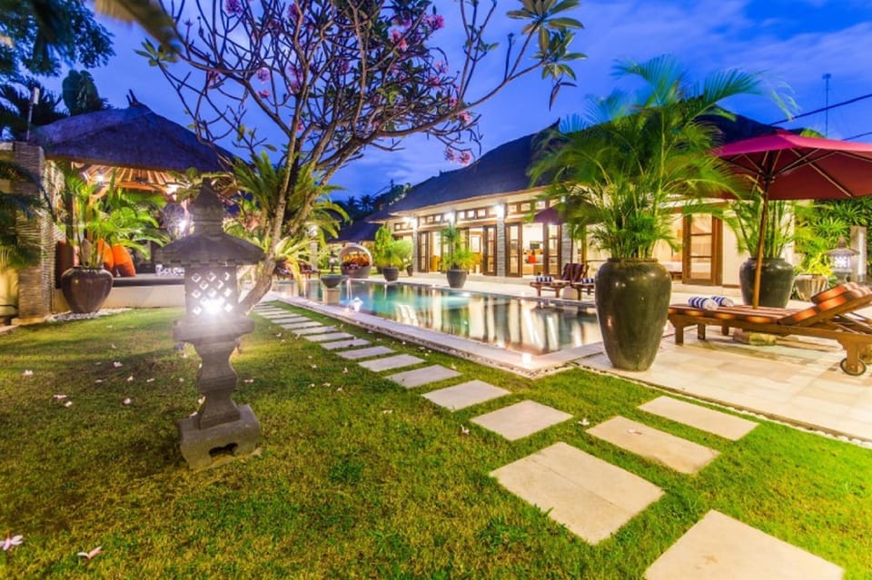 Front of property - evening/night
