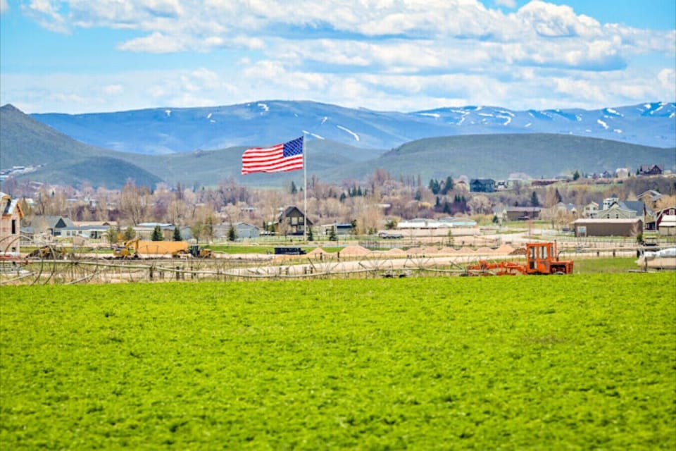 Explore the beauty and charm of Heritage Park