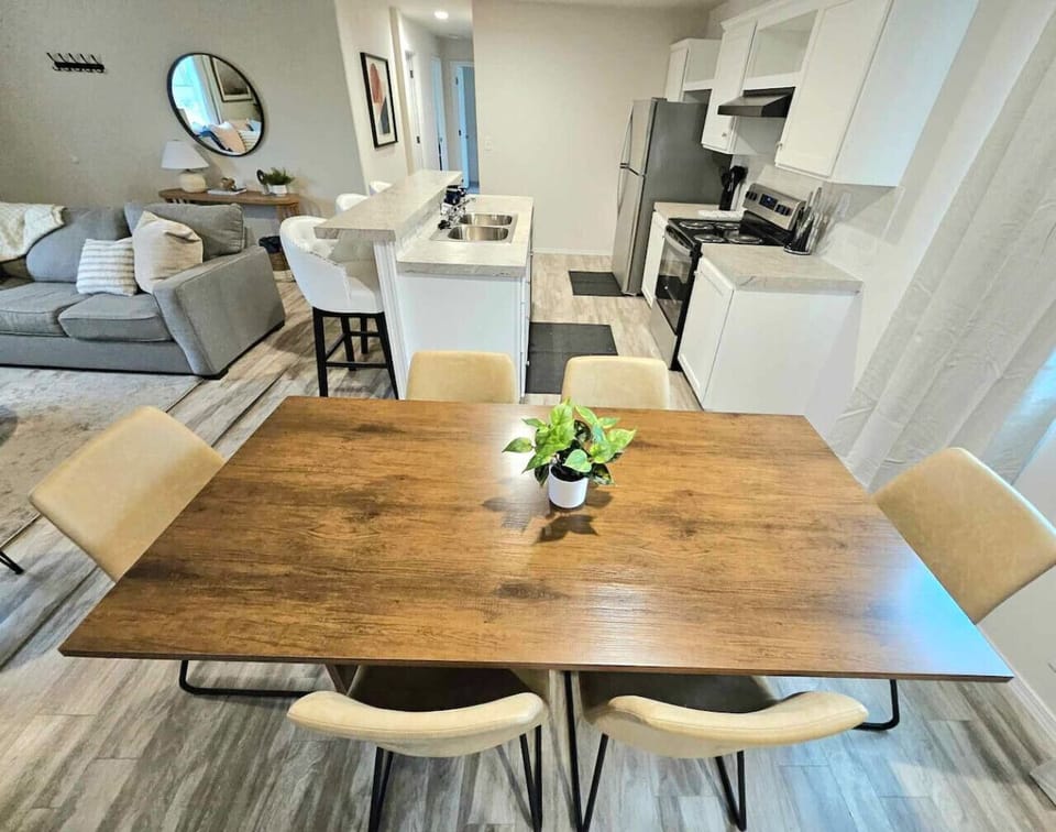 Elegant dining table