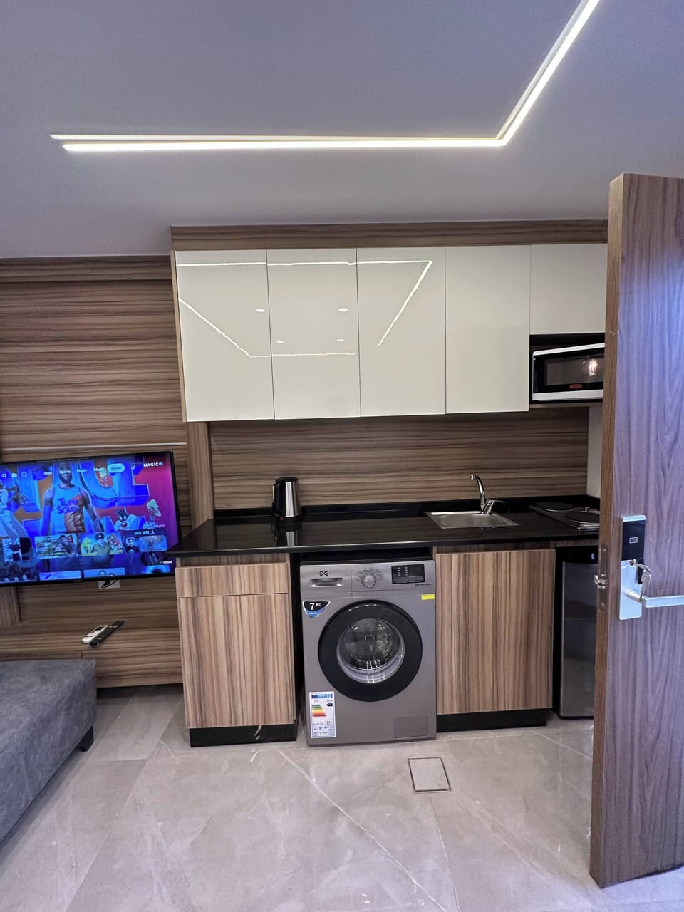 Apartment, 1 Bedroom, Accessible, Smoking | Interior