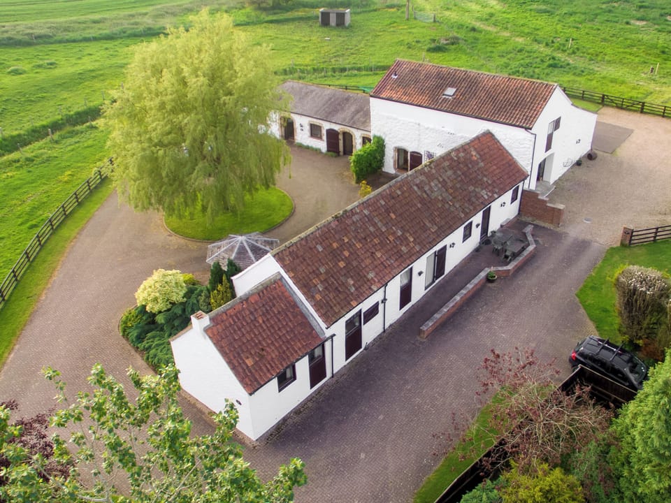 Exterior | Grimblethorpe Hall Country Cottages - Anvil Cottage - Grimblethorpe Hall, Louth