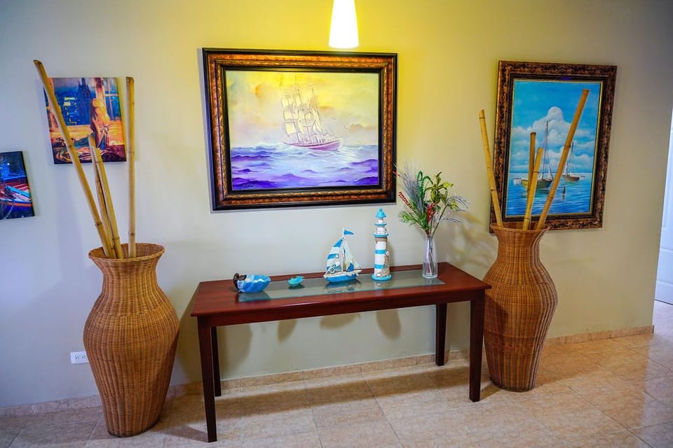 ENTRANCE HALLWAY