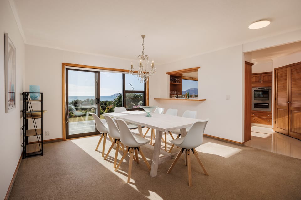 8 seater dining 2 extra chairs available