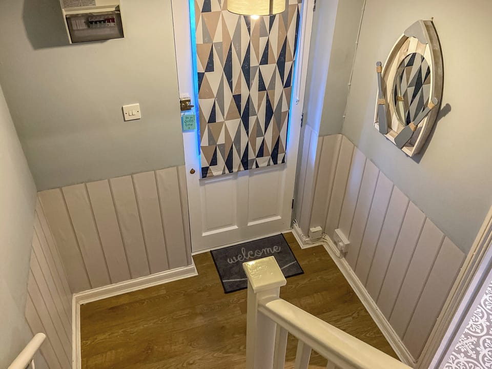 Hallway | Number 5, Pevensey Bay