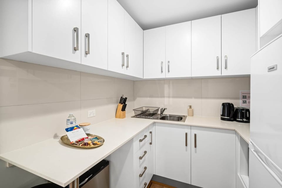 Studio: Bright studio with convenient kitchenette setup 