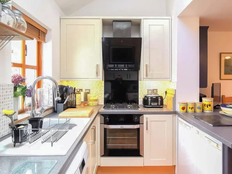 Kitchen | Hafod, St Just
