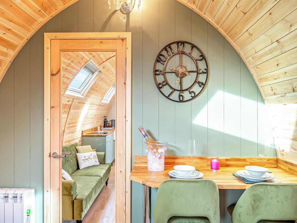 Interior | The Hive - Brookfields Holiday Farm, Church Broughton, near Derby