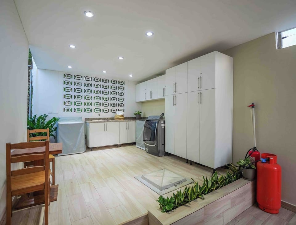 Villa, 5 Bedrooms, Smoking, Private Pool | Laundry