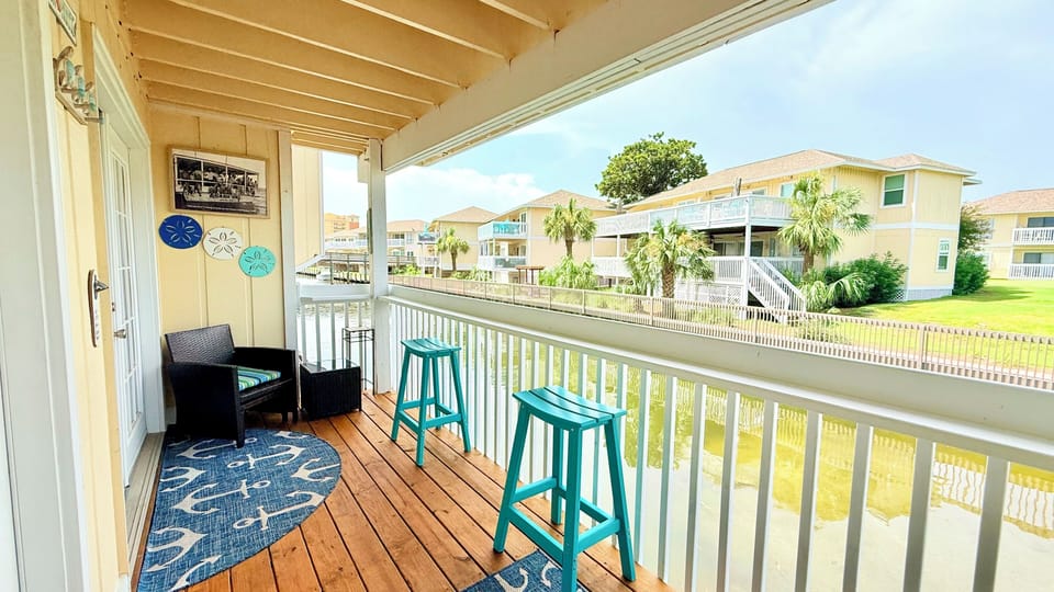Balcony overlooking the canal and golf course
