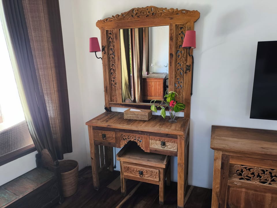 Apartment, Sea View | In-room safe, WiFi (free), bed sheets