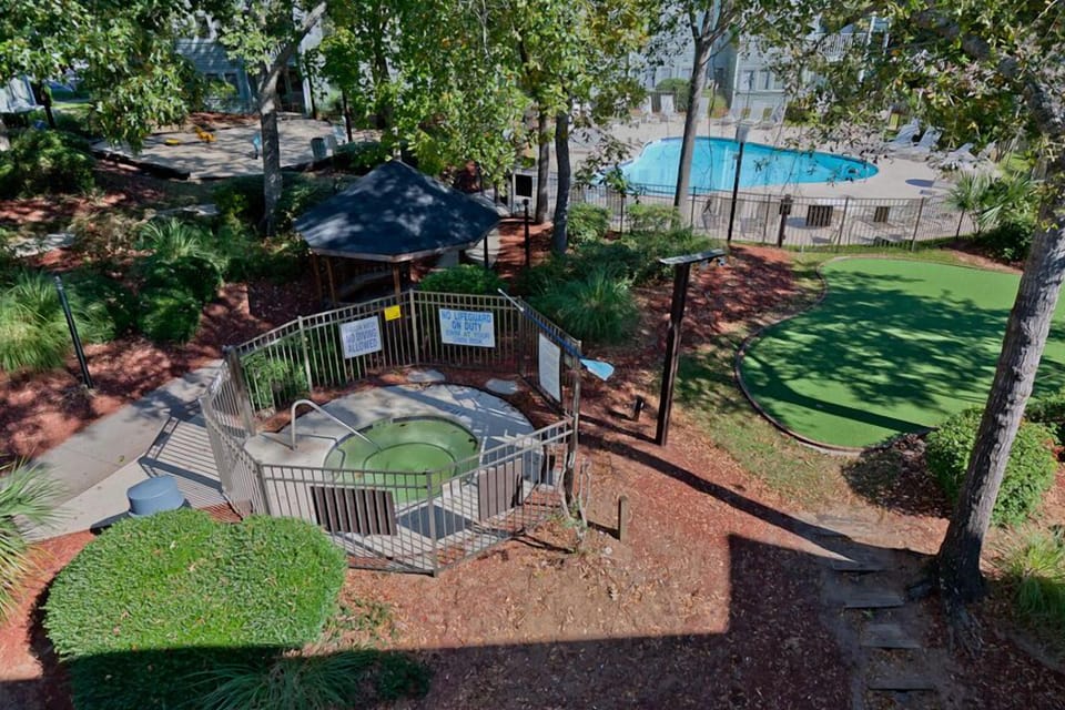 Outdoor Jacuzzi