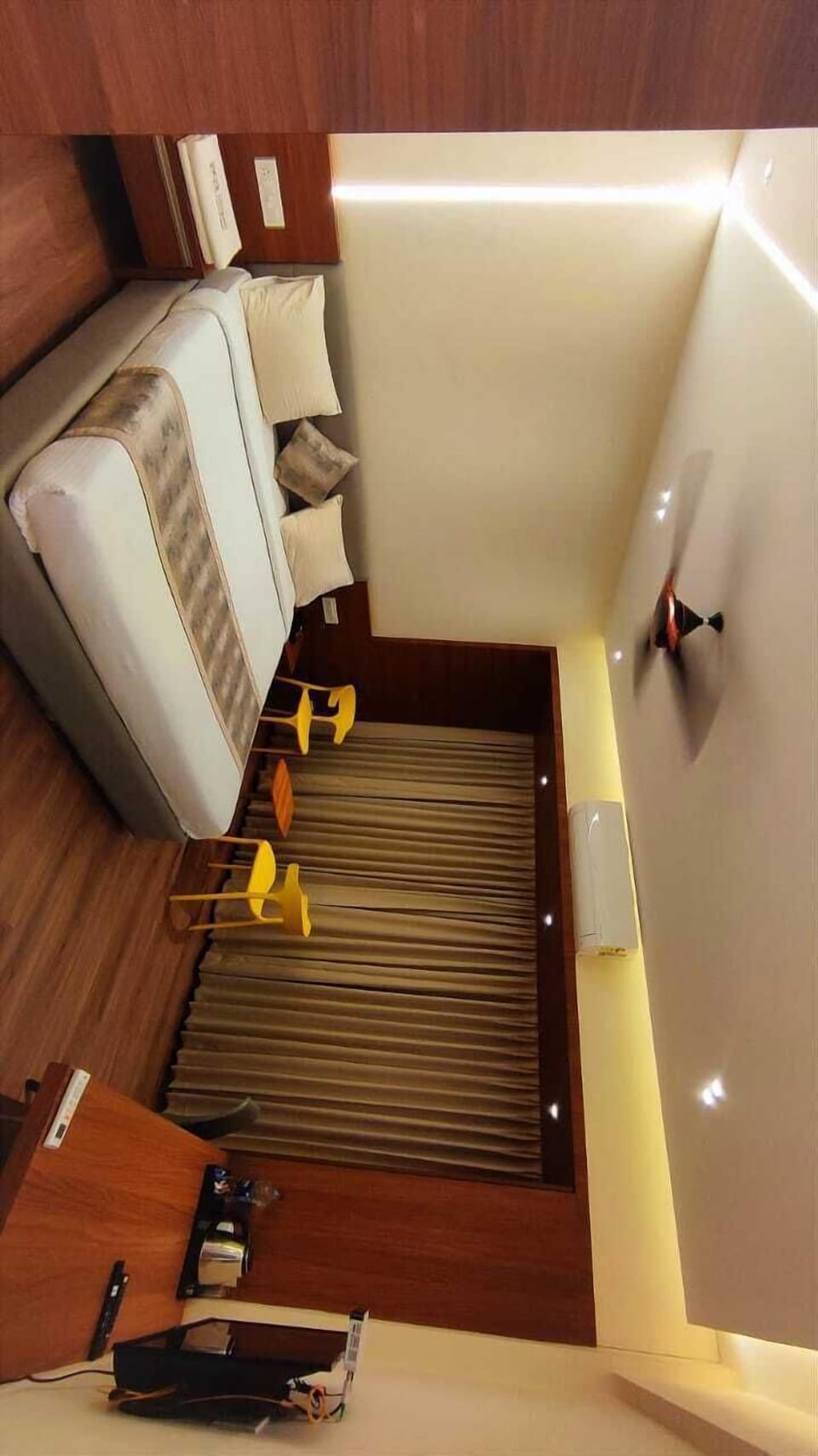 Deluxe Double or Twin Room | Desk, laptop workspace, free WiFi, bed sheets