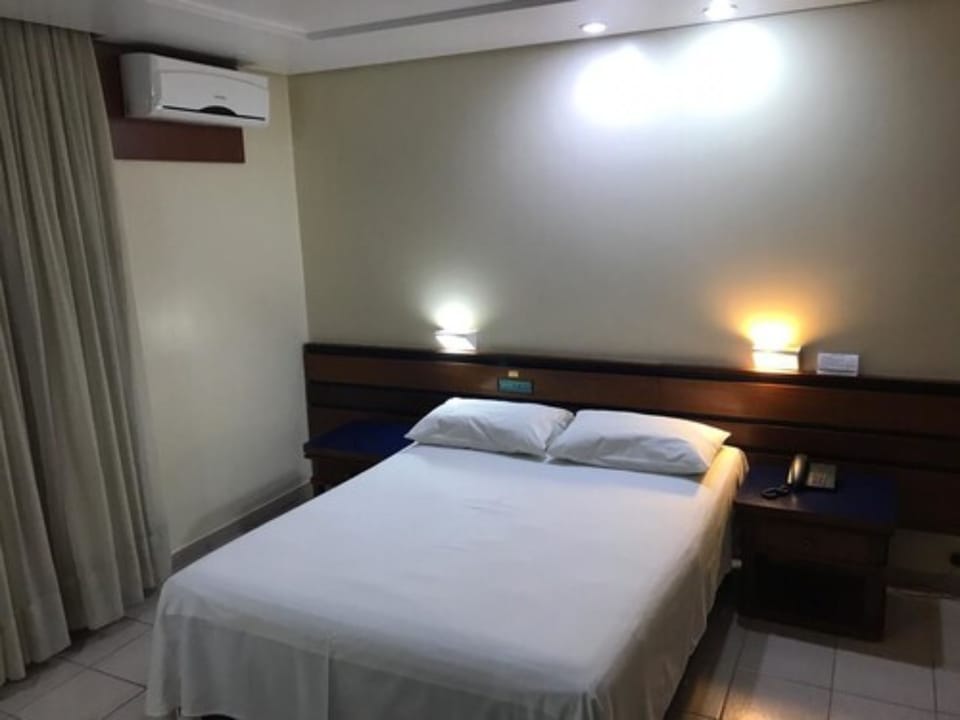 Minibar, desk, free WiFi, bed sheets