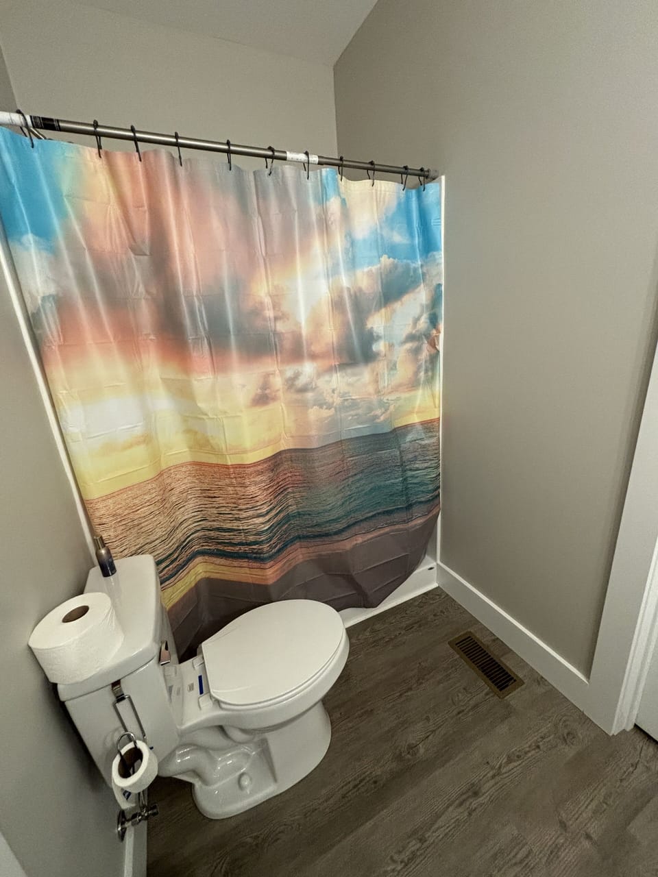 Main Floor Bath 2