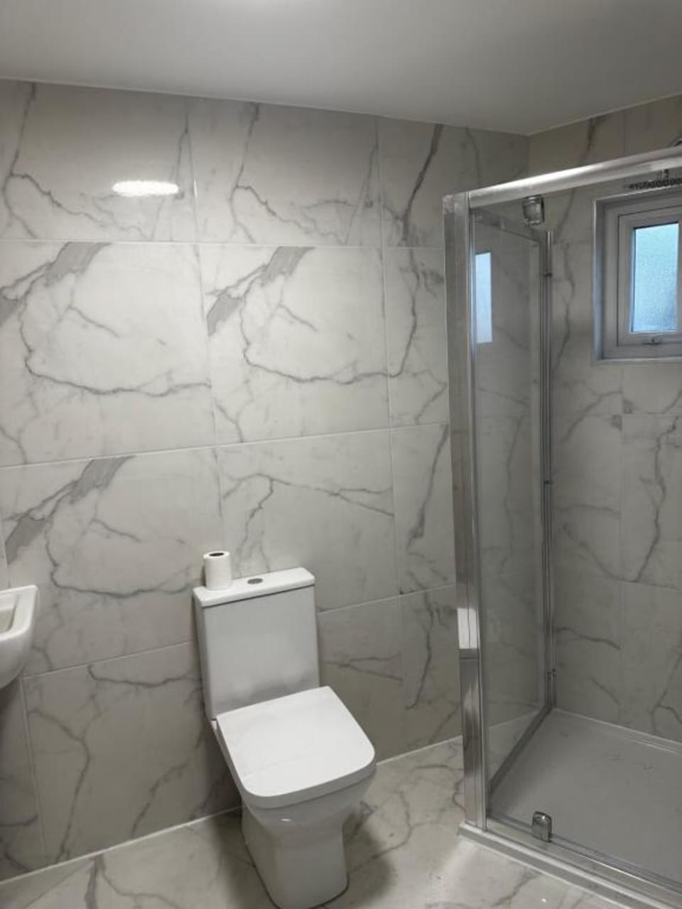 Shower, free toiletries, towels, soap