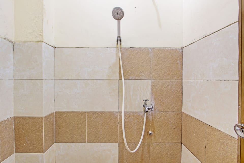 Shower, towels, soap