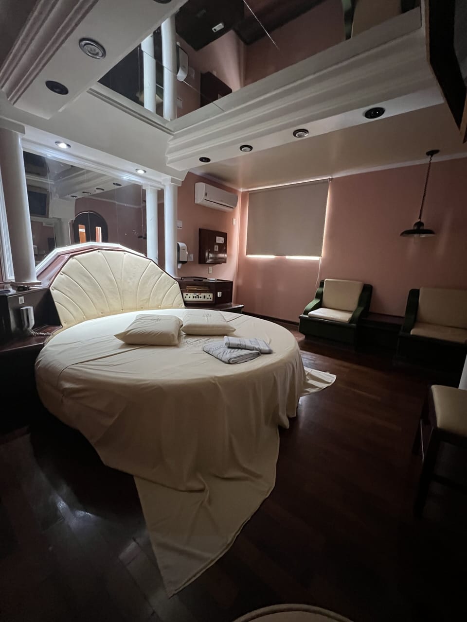 Basic Room | Individually decorated, individually furnished, bed sheets