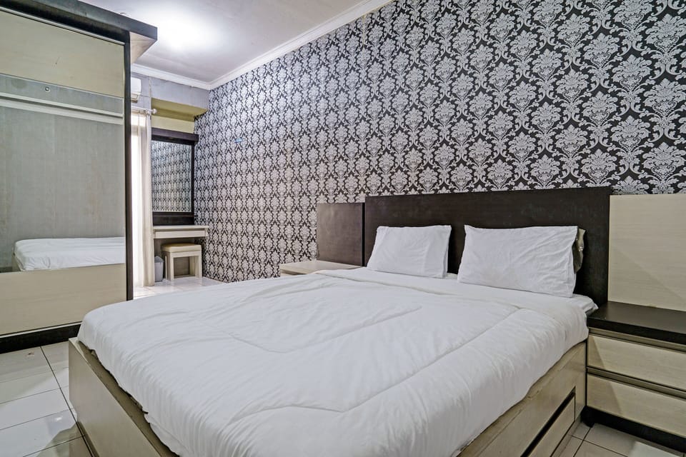 Deluxe Double Room | Desk, free WiFi, bed sheets